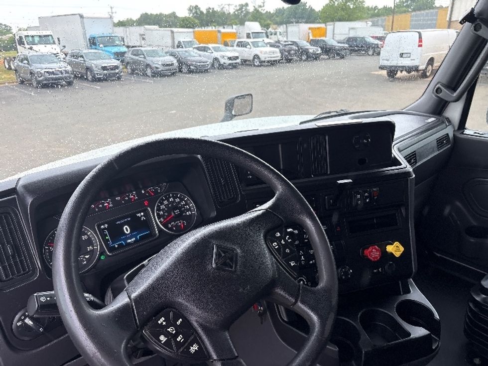 Sleeper Tractor-Heavy Duty Tractors-International-2023-LT625-Greensboro-NC-558,358\n\t\tmiles-$ 56,750 - Image 10
