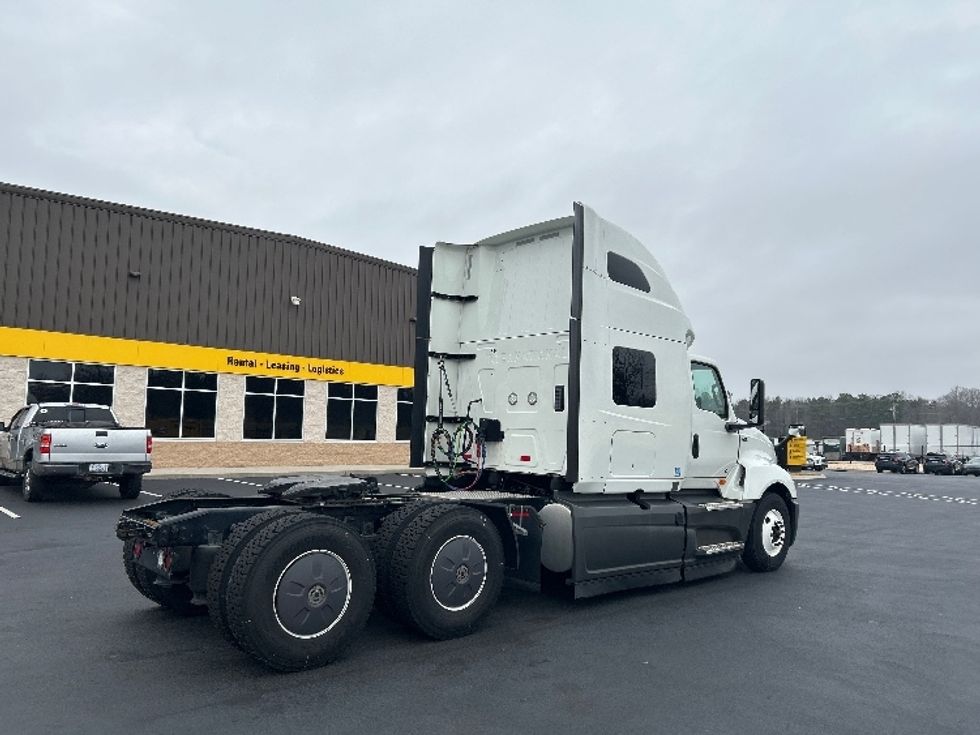 Sleeper Tractor-Heavy Duty Tractors-International-2023-LT625-Greensboro-NC-610,292\n\t\tmiles-$ 49,000 - Image 7