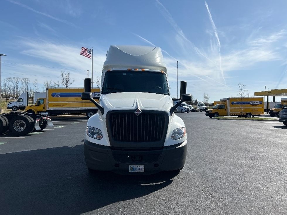 Sleeper Tractor-Heavy Duty Tractors-International-2023-LT625-Greensboro-NC-634,660\n\t\tmiles-$ 43,500 - Image 2