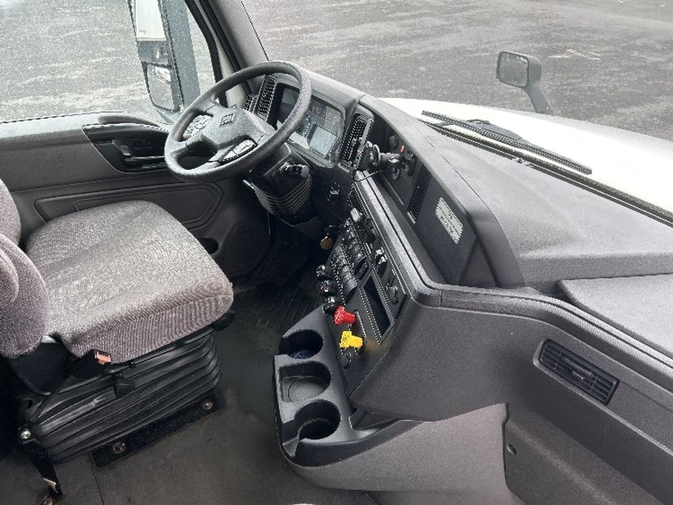 Sleeper Tractor-Heavy Duty Tractors-International-2023-LT625-Harrisburg-PA-536,360\n\t\tmiles-$ 51,500 - Image 15