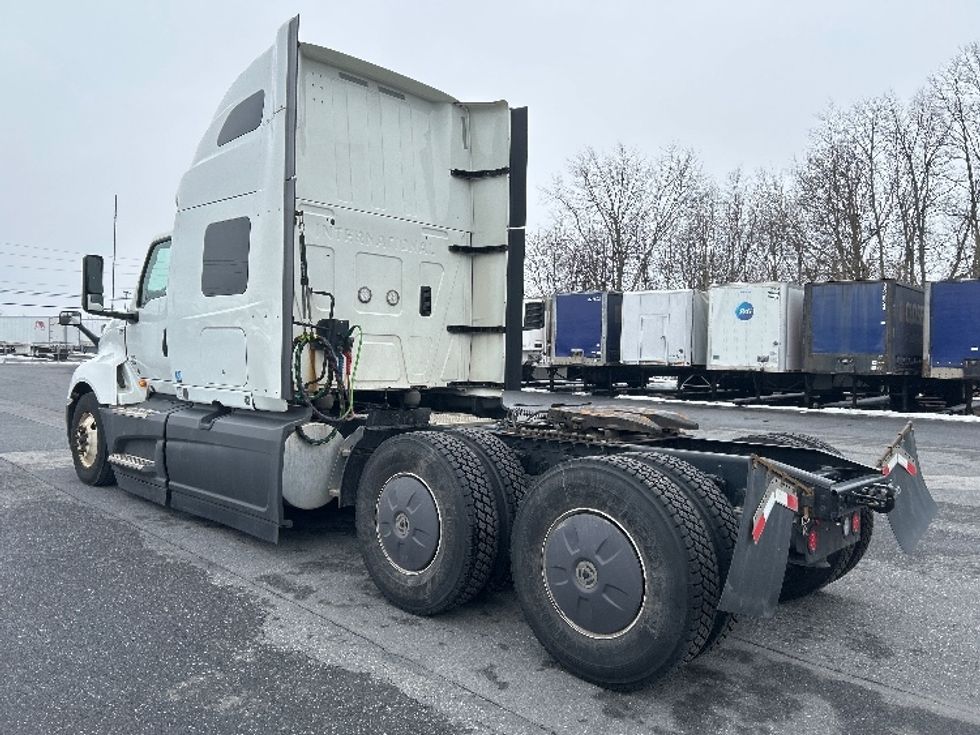 Sleeper Tractor-Heavy Duty Tractors-International-2023-LT625-Harrisburg-PA-536,360\n\t\tmiles-$ 51,500 - Image 5