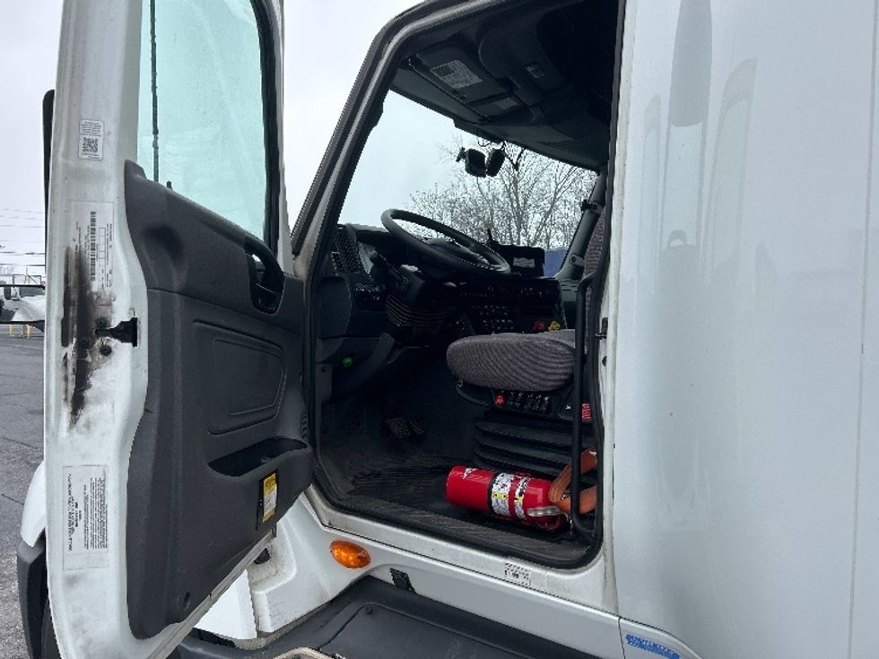 Sleeper Tractor-Heavy Duty Tractors-International-2023-LT625-Harrisburg-PA-536,360\n\t\tmiles-$ 51,500 - Image 9