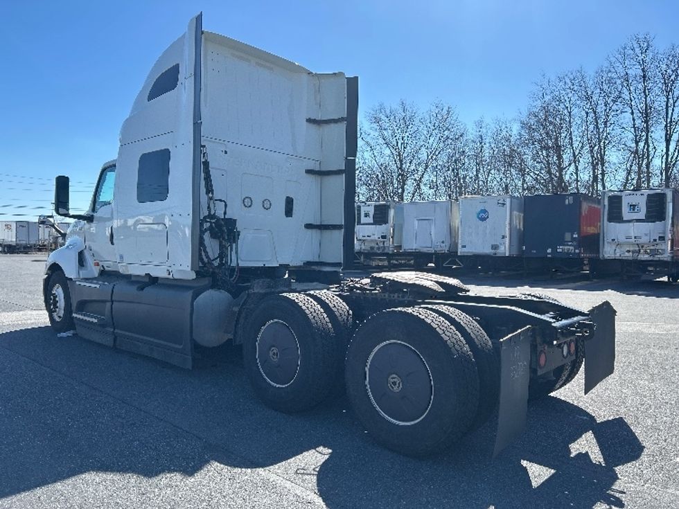 Sleeper Tractor-Heavy Duty Tractors-International-2023-LT625-Harrisburg-PA-563,930\n\t\tmiles-$ 49,000 - Image 5