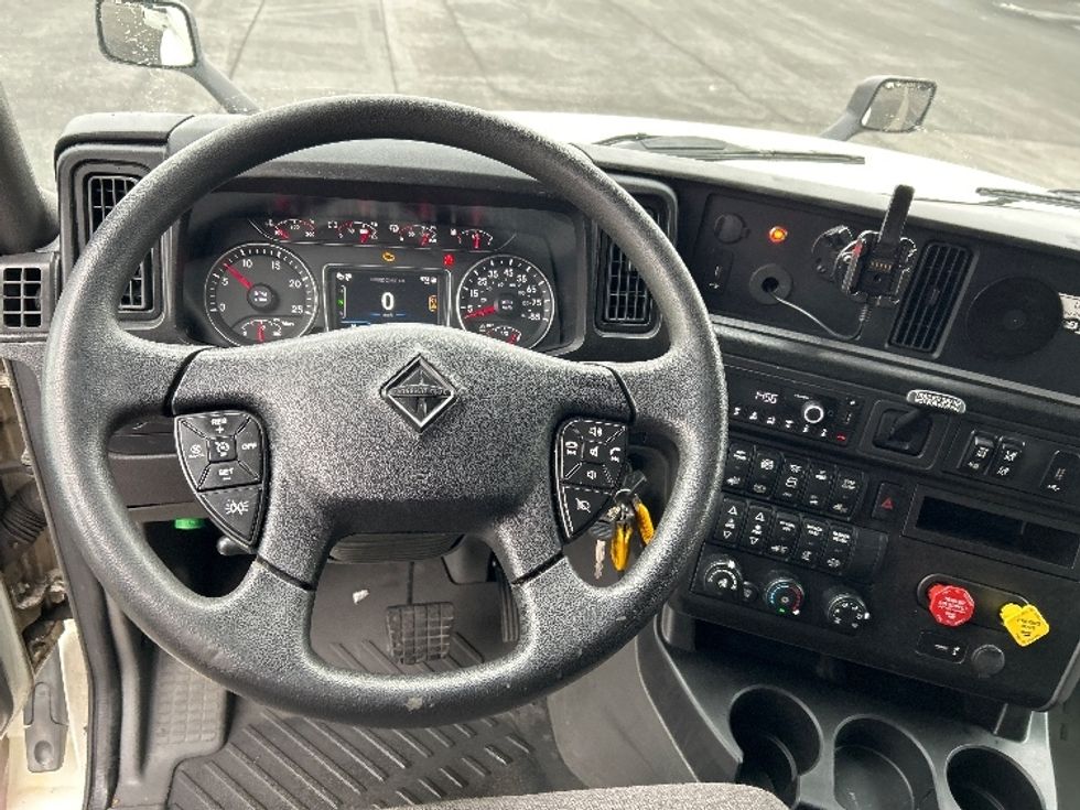 Sleeper Tractor-Heavy Duty Tractors-International-2023-LT625-Harrisburg-PA-641,991\n\t\tmiles-$ 41,750 - Image 11