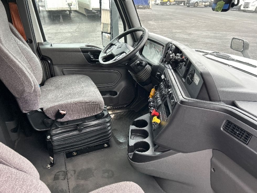 Sleeper Tractor-Heavy Duty Tractors-International-2023-LT625-Harrisburg-PA-641,991\n\t\tmiles-$ 41,750 - Image 15