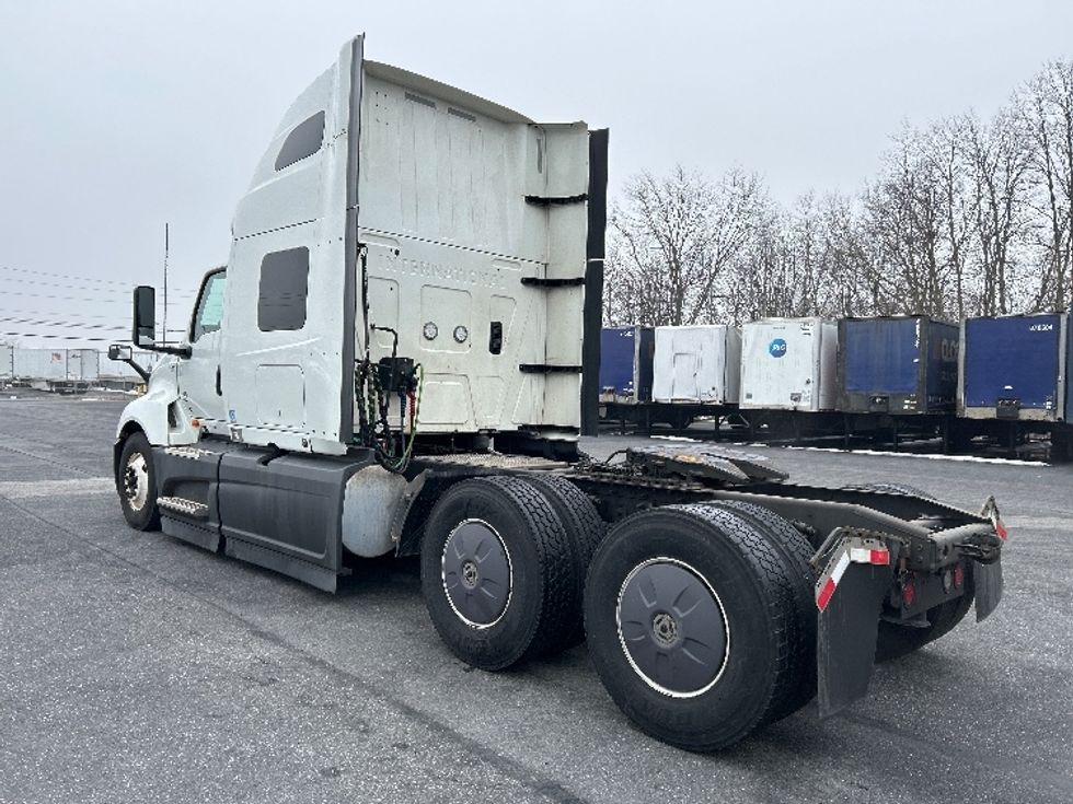 Sleeper Tractor-Heavy Duty Tractors-International-2023-LT625-Harrisburg-PA-641,991\n\t\tmiles-$ 41,750 - Image 5