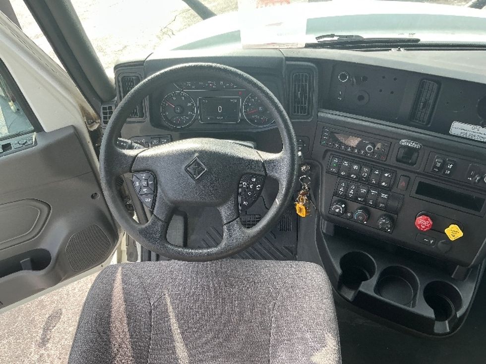 Sleeper Tractor-Heavy Duty Tractors-International-2023-LT625-Harrisburg-PA-702,441\n\t\tmiles-$ 36,000 - Image 11