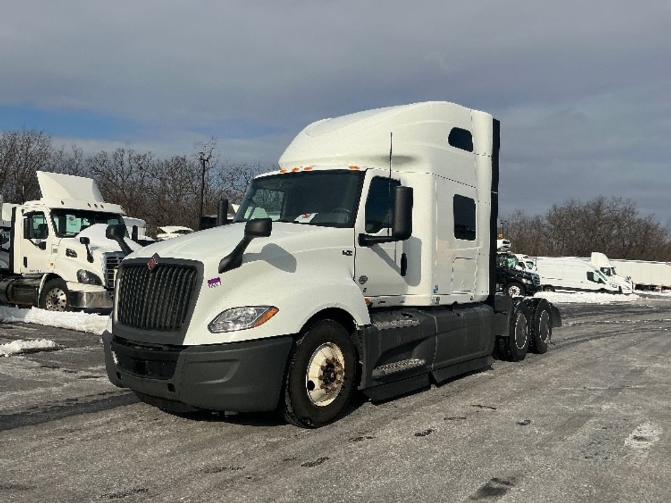Sleeper Tractor-Heavy Duty Tractors-International-2023-LT625-Harrisburg-PA-702,441\n\t\tmiles-$ 36,000 - Image 3