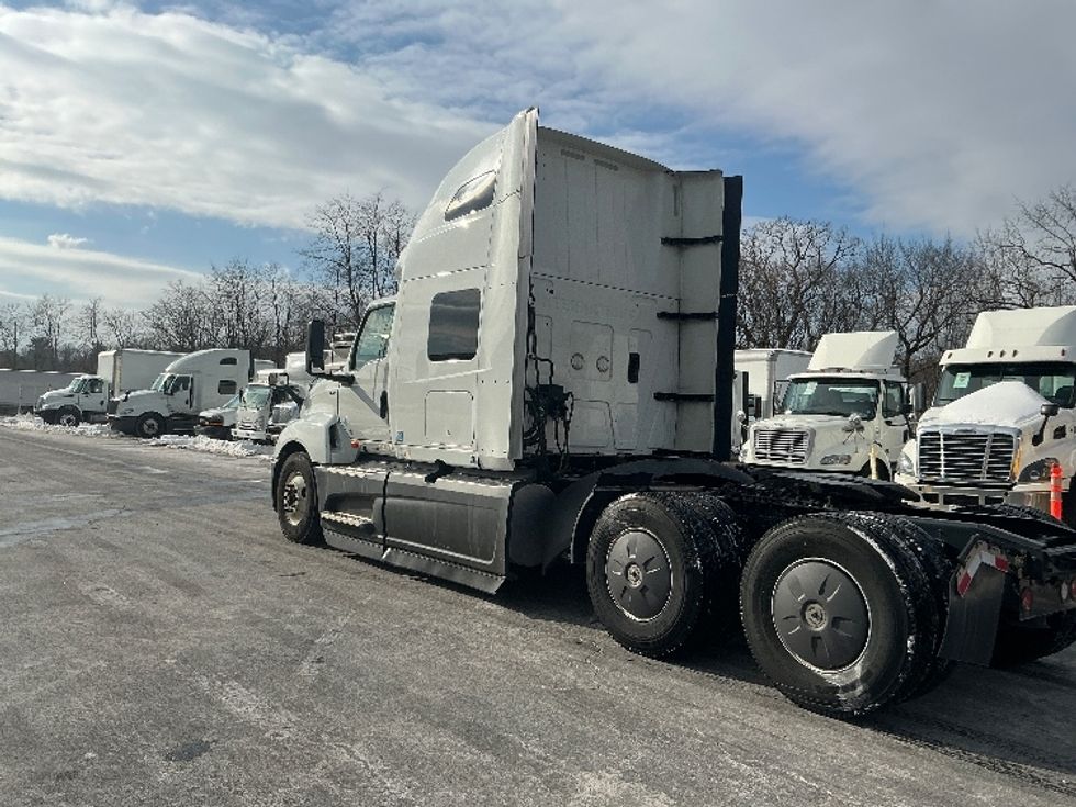 Sleeper Tractor-Heavy Duty Tractors-International-2023-LT625-Harrisburg-PA-702,441\n\t\tmiles-$ 36,000 - Image 5