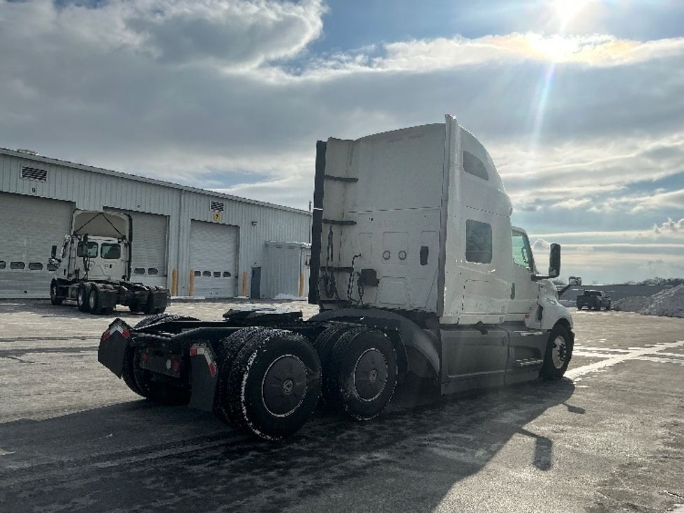 Sleeper Tractor-Heavy Duty Tractors-International-2023-LT625-Harrisburg-PA-702,441\n\t\tmiles-$ 36,000 - Image 7