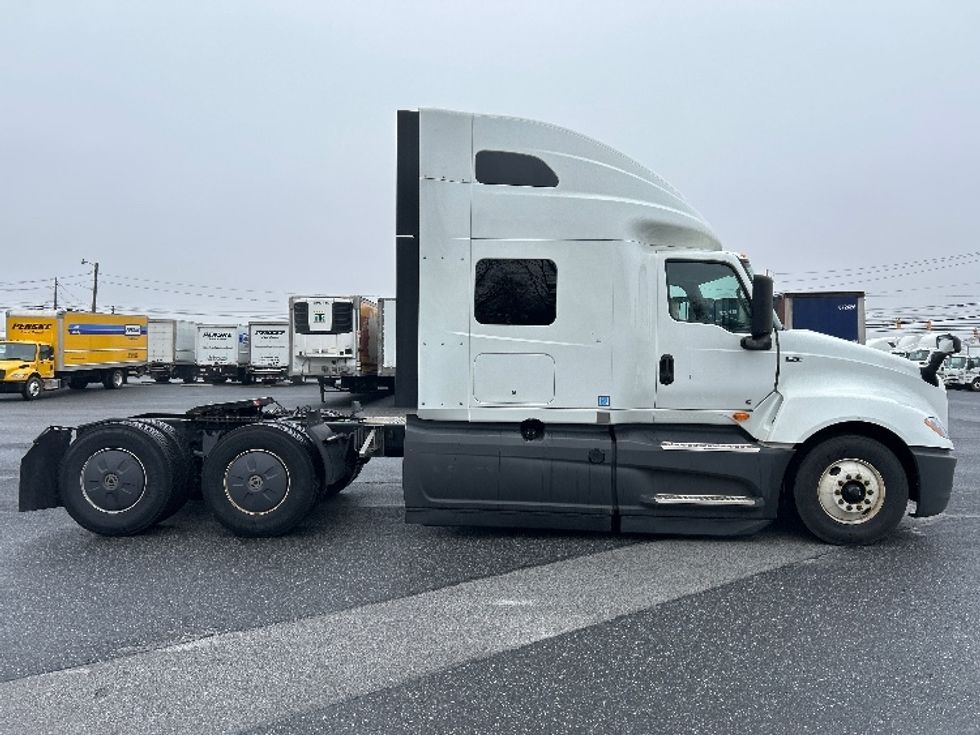 Sleeper Tractor-Heavy Duty Tractors-International-2023-LT625-Harrisburg-PA-734,568\n\t\tmiles-$ 34,000 - Image 8