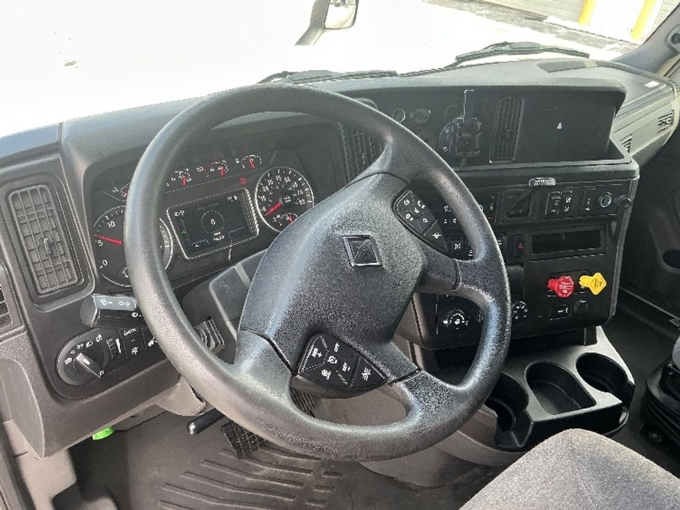 Sleeper Tractor-Heavy Duty Tractors-International-2023-LT625-Harrisburg-PA-736,386\n\t\tmiles-$ 34,000 - Image 10