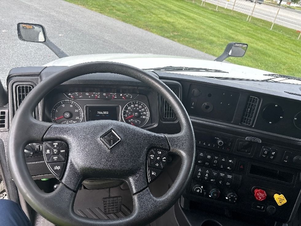 Sleeper Tractor-Heavy Duty Tractors-International-2023-LT625-Harrisburg-PA-786,502\n\t\tmiles-$ 38,500 - Image 11