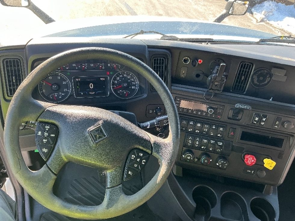 Sleeper Tractor-Heavy Duty Tractors-International-2023-LT625-Harrisburg-PA-799,667\n\t\tmiles-$ 34,000 - Image 11