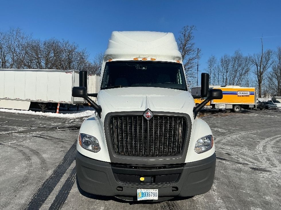 Sleeper Tractor-Heavy Duty Tractors-International-2023-LT625-Harrisburg-PA-799,667\n\t\tmiles-$ 34,000 - Image 2