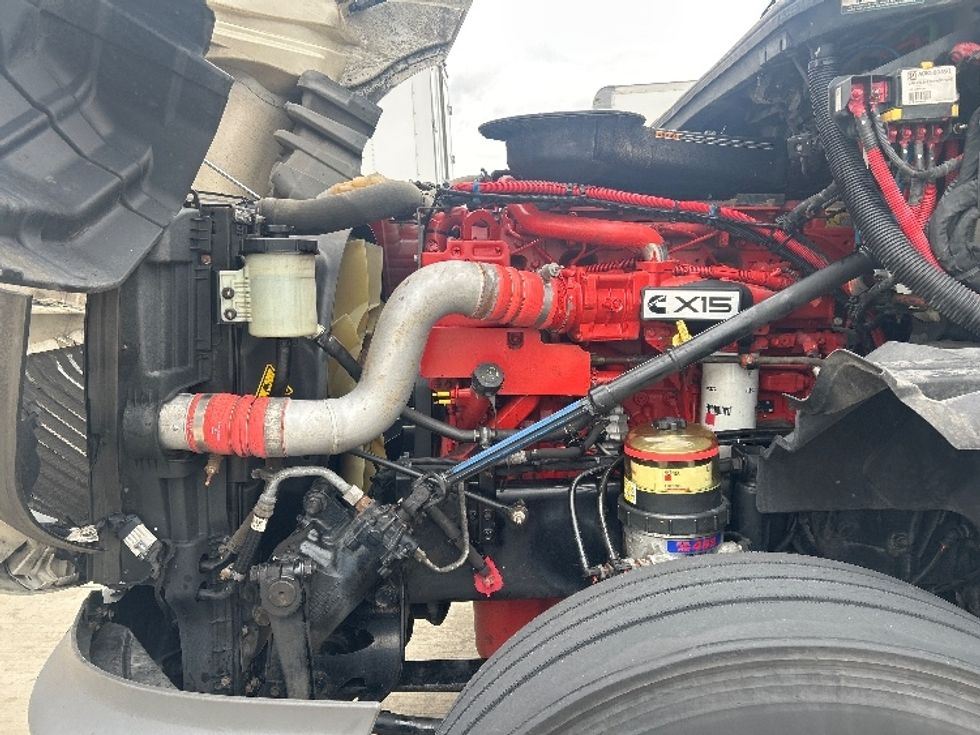 Sleeper Tractor-Heavy Duty Tractors-International-2023-LT625-Houston-TX-547,104\n\t\tmiles-$ 54,250 - Image 21