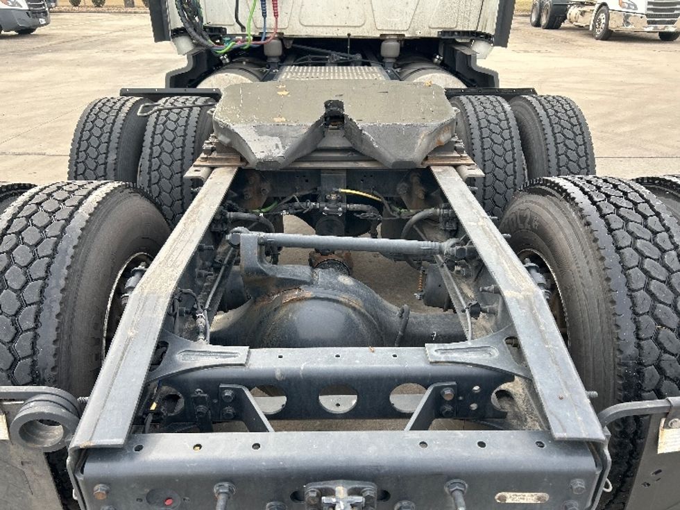 Sleeper Tractor-Heavy Duty Tractors-International-2023-LT625-Houston-TX-547,104\n\t\tmiles-$ 54,250 - Image 6