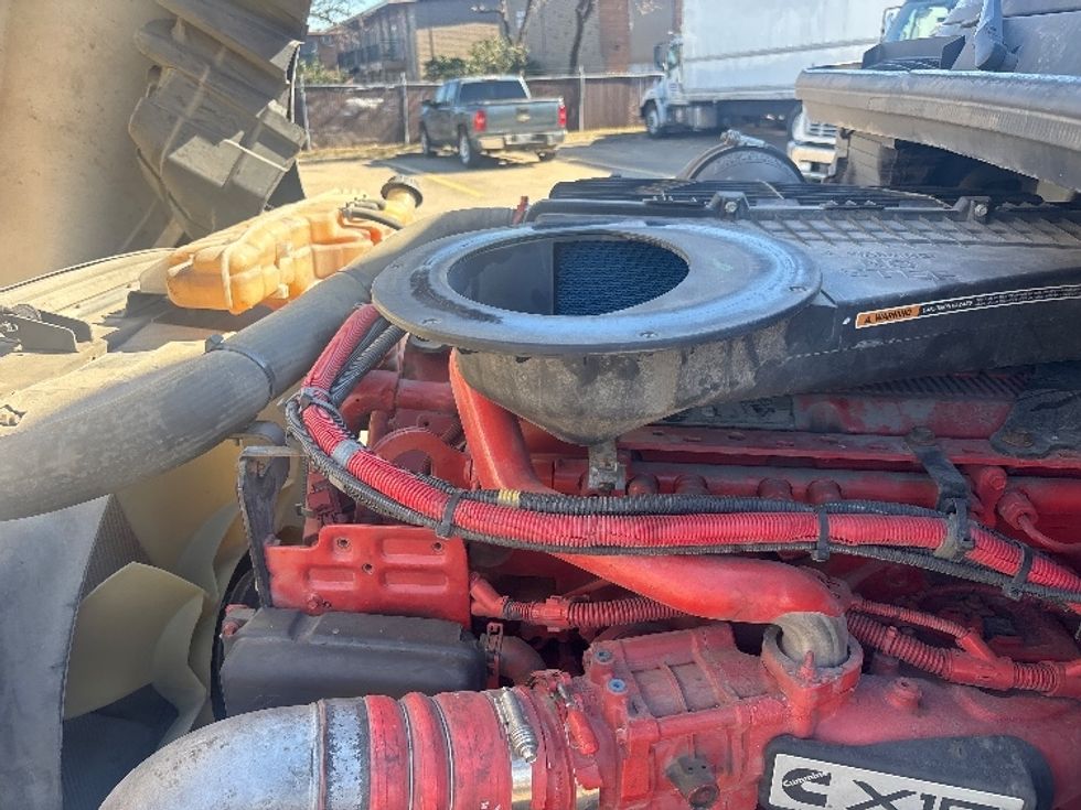 Sleeper Tractor-Heavy Duty Tractors-International-2023-LT625-Houston-TX-623,360\n\t\tmiles-$ 46,500 - Image 19