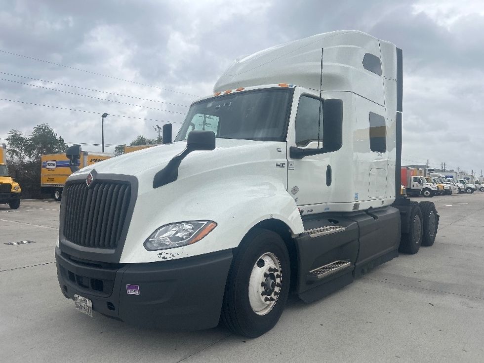 Sleeper Tractor-Heavy Duty Tractors-International-2023-LT625-Houston-TX-646,496\n\t\tmiles-$ 44,000 - Image 3