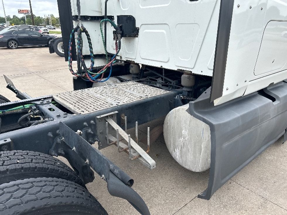 Sleeper Tractor-Heavy Duty Tractors-International-2023-LT625-Houston-TX-728,960\n\t\tmiles-$ 43,250 - Image 23