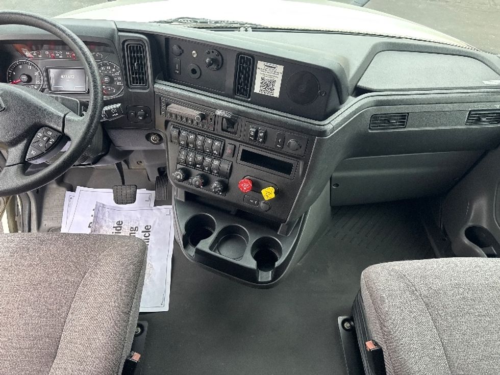 Sleeper Tractor-Heavy Duty Tractors-International-2023-LT625-Indianapolis-IN-473,674\n\t\tmiles-$ 57,500 - Image 12
