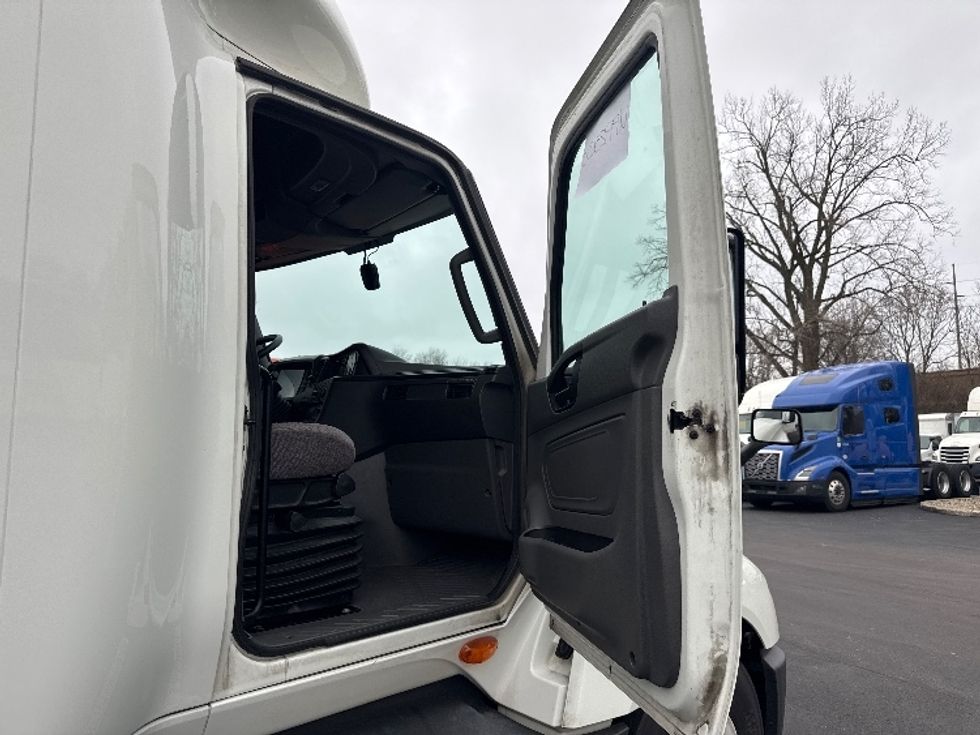 Sleeper Tractor-Heavy Duty Tractors-International-2023-LT625-Indianapolis-IN-473,674\n\t\tmiles-$ 57,500 - Image 13