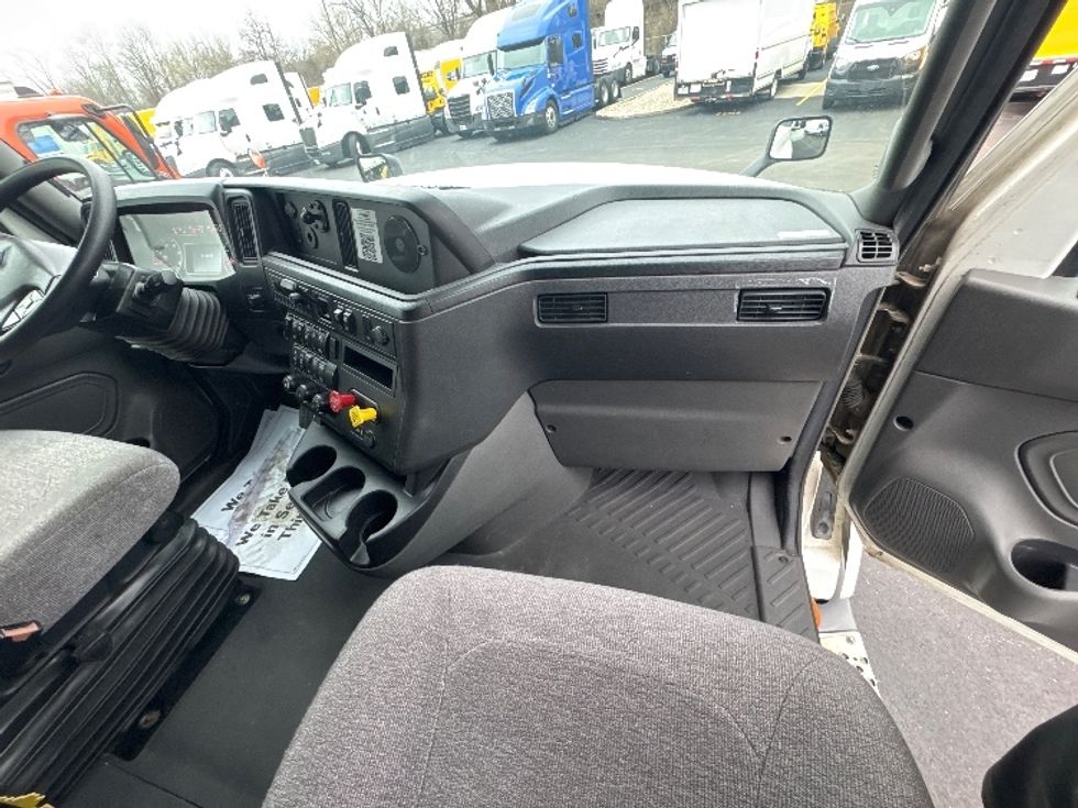 Sleeper Tractor-Heavy Duty Tractors-International-2023-LT625-Indianapolis-IN-473,674\n\t\tmiles-$ 57,500 - Image 14