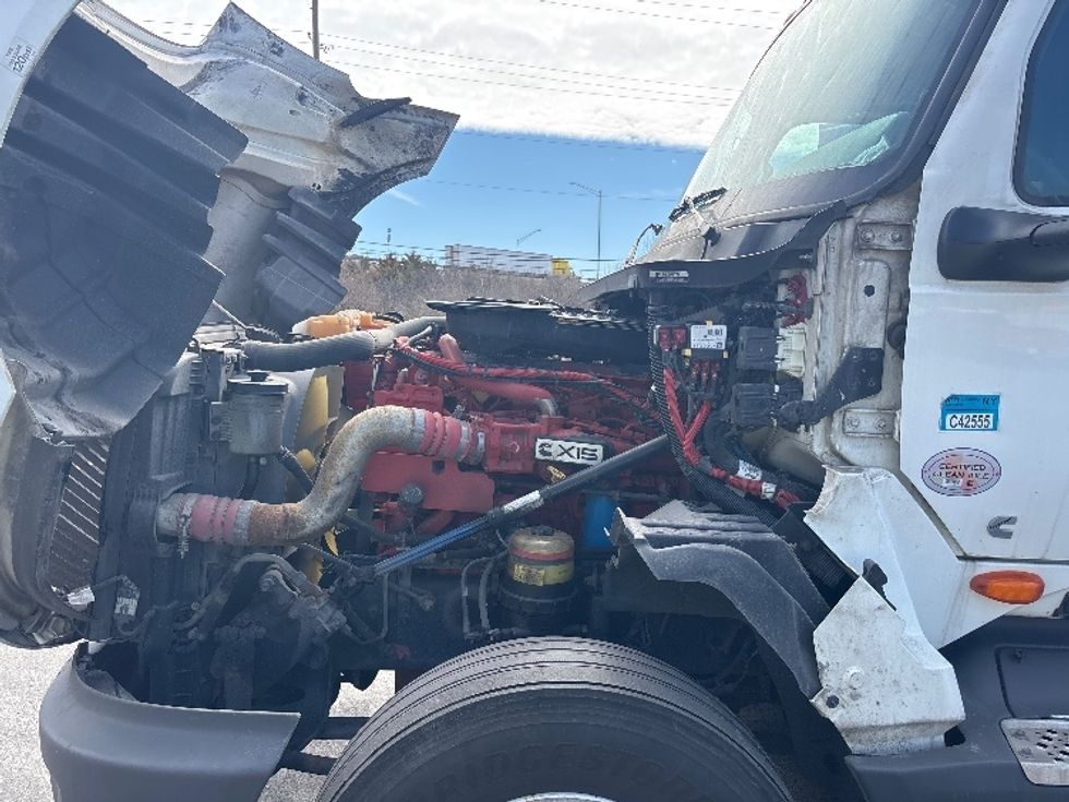 Sleeper Tractor-Heavy Duty Tractors-International-2023-LT625-Indianapolis-IN-665,530\n\t\tmiles-$ 39,500 - Image 21