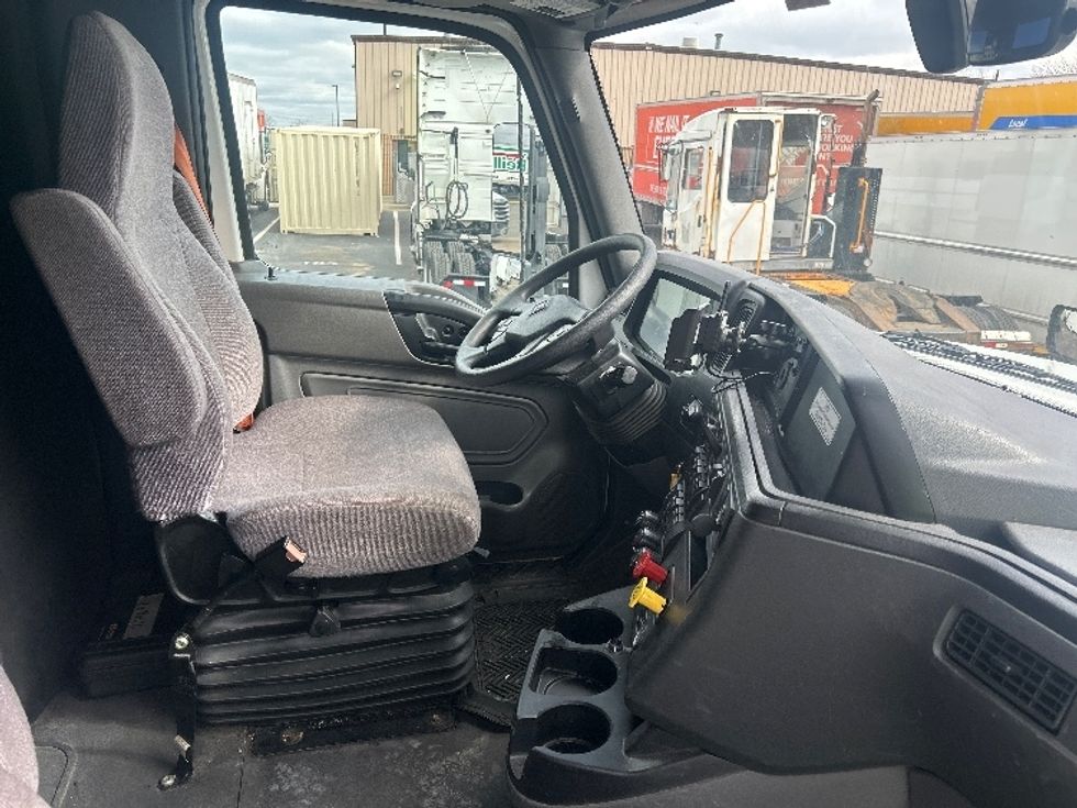 Sleeper Tractor-Heavy Duty Tractors-International-2023-LT625-Indianapolis-IN-707,345\n\t\tmiles-$ 35,500 - Image 15