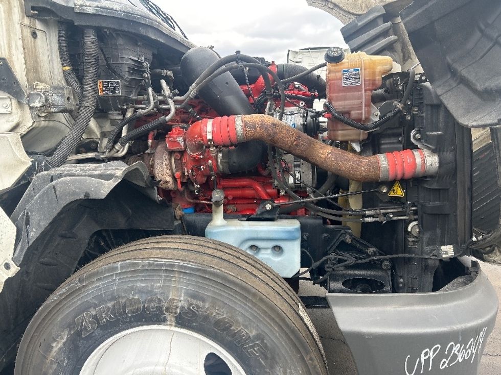 Sleeper Tractor-Heavy Duty Tractors-International-2023-LT625-Indianapolis-IN-707,345\n\t\tmiles-$ 35,500 - Image 20