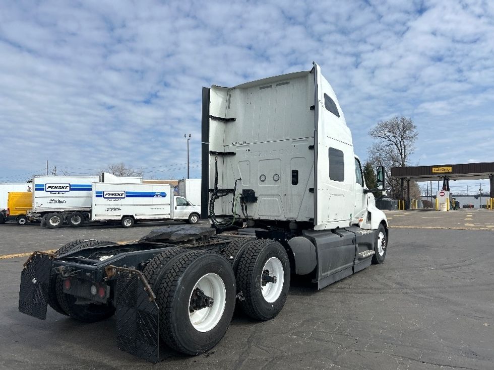 Sleeper Tractor-Heavy Duty Tractors-International-2023-LT625-Indianapolis-IN-707,345\n\t\tmiles-$ 35,500 - Image 7
