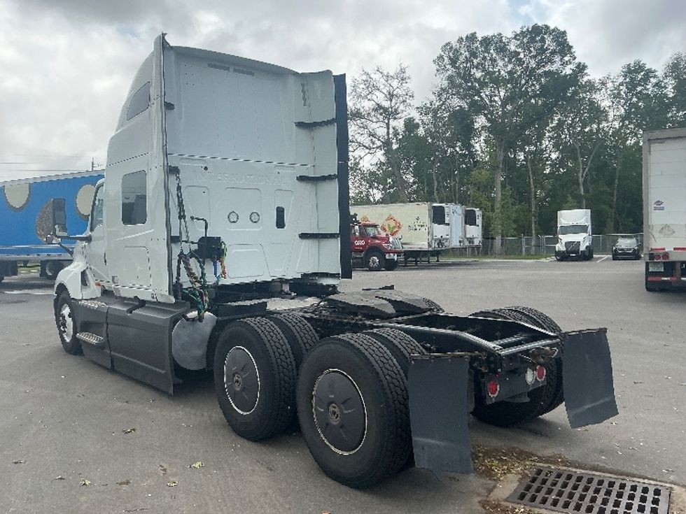 Sleeper Tractor-Heavy Duty Tractors-International-2023-LT625-Jacksonville-FL-533,529\n\t\tmiles-$ 51,500 - Image 5