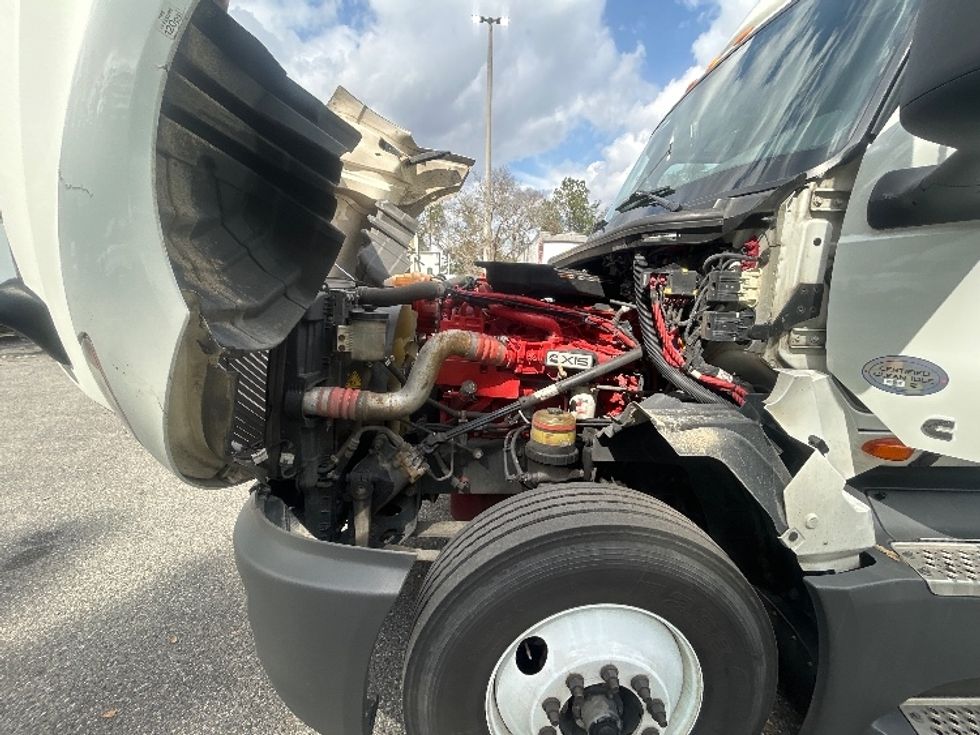 Sleeper Tractor-Heavy Duty Tractors-International-2023-LT625-Jacksonville-FL-606,831\n\t\tmiles-$ 45,750 - Image 21