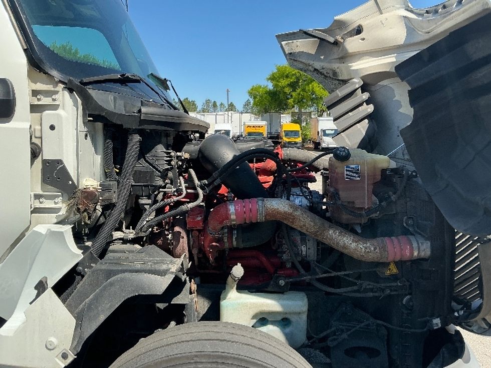 Sleeper Tractor-Heavy Duty Tractors-International-2023-LT625-Jacksonville-FL-613,805\n\t\tmiles-$ 45,250 - Image 20