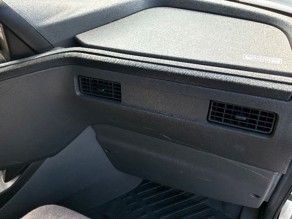 Sleeper Tractor-Heavy Duty Tractors-International-2023-LT625-Jacksonville-FL-618,289\n\t\tmiles-$ 44,750 - Image 14