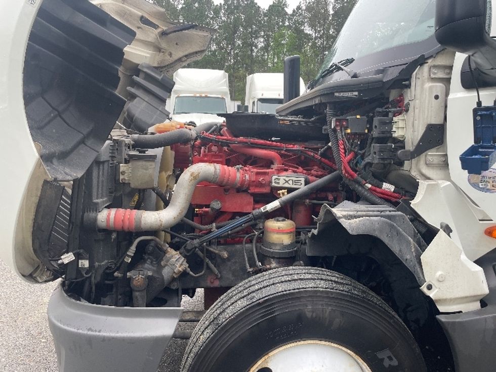 Sleeper Tractor-Heavy Duty Tractors-International-2023-LT625-Jacksonville-FL-624,832\n\t\tmiles-$ 44,000 - Image 21