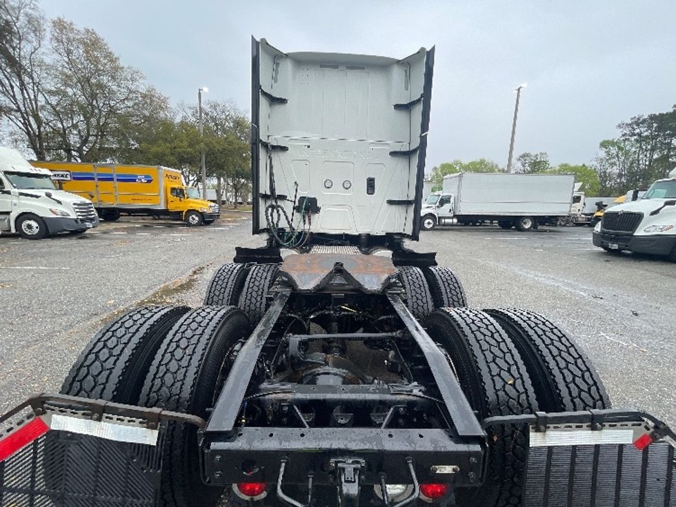 Sleeper Tractor-Heavy Duty Tractors-International-2023-LT625-Jacksonville-FL-624,832\n\t\tmiles-$ 44,000 - Image 6