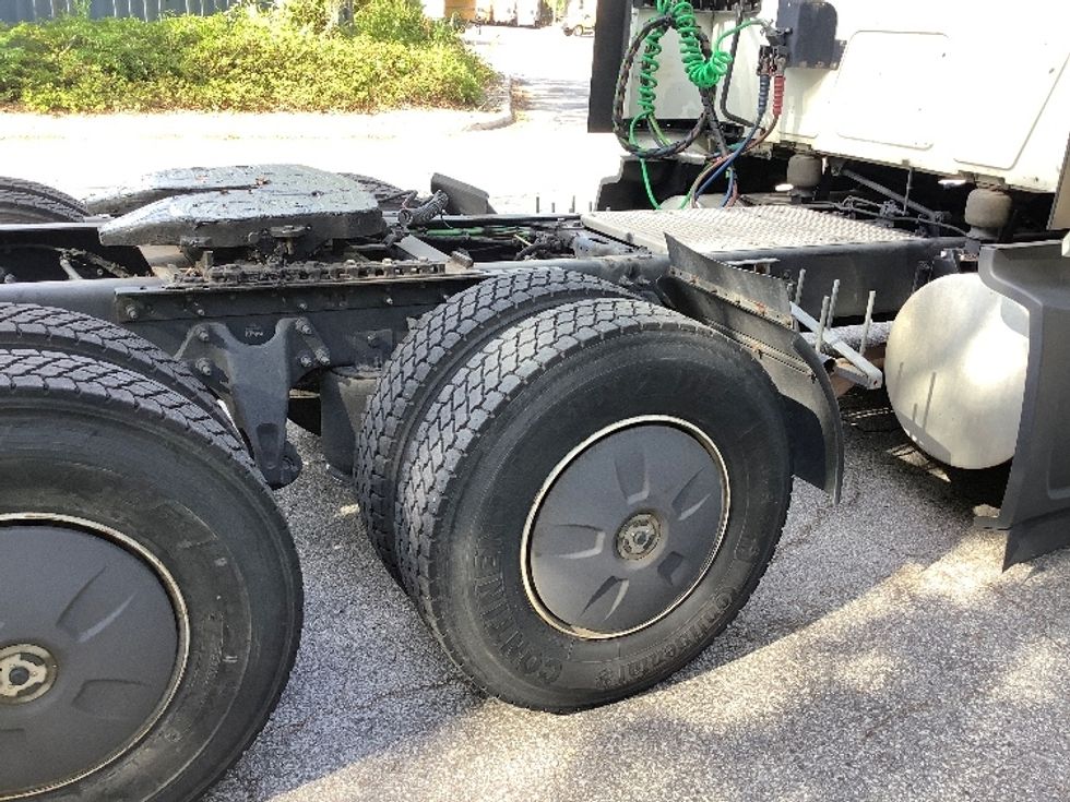 Sleeper Tractor-Heavy Duty Tractors-International-2023-LT625-Jacksonville-FL-639,164\n\t\tmiles-$ 50,250 - Image 21