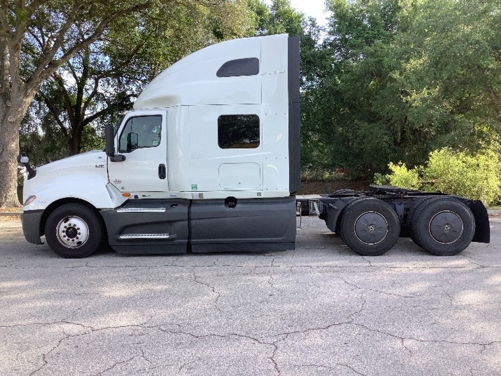 Sleeper Tractor-Heavy Duty Tractors-International-2023-LT625-Jacksonville-FL-639,164\n\t\tmiles-$ 50,250 - Image 4