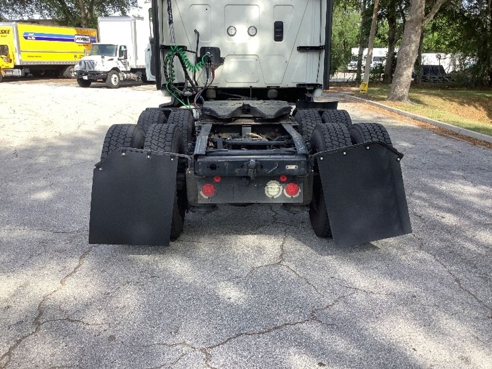Sleeper Tractor-Heavy Duty Tractors-International-2023-LT625-Jacksonville-FL-639,164\n\t\tmiles-$ 50,250 - Image 6