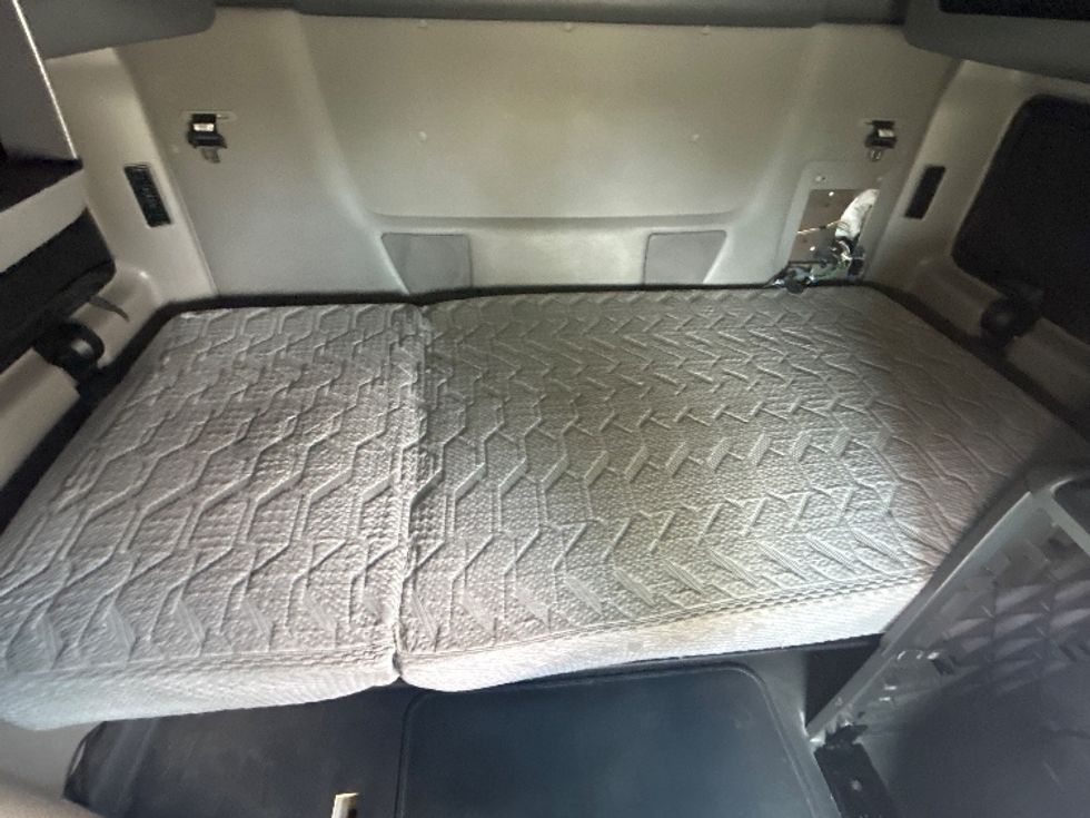 Sleeper Tractor-Heavy Duty Tractors-International-2023-LT625-Jacksonville-FL-639,963\n\t\tmiles-$ 42,750 - Image 17