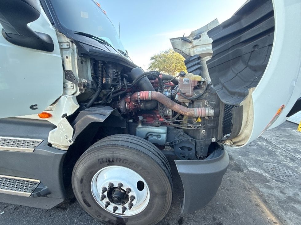 Sleeper Tractor-Heavy Duty Tractors-International-2023-LT625-Jacksonville-FL-643,620\n\t\tmiles-$ 44,500 - Image 20