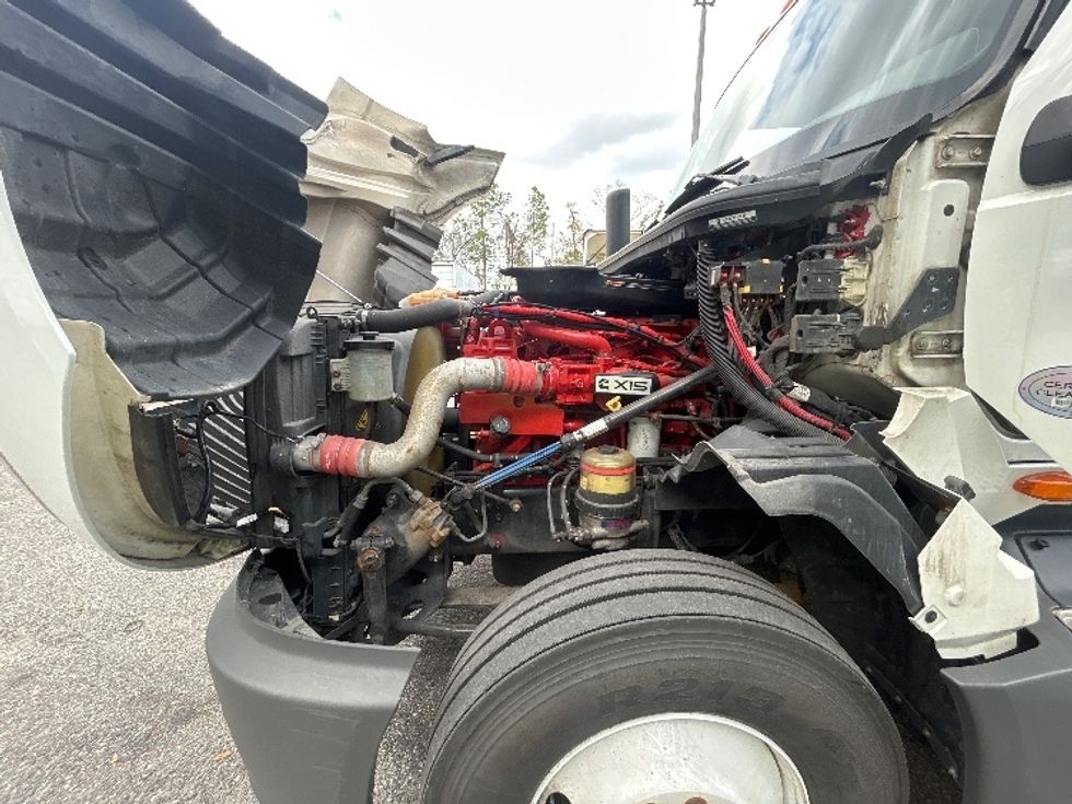 Sleeper Tractor-Heavy Duty Tractors-International-2023-LT625-Jacksonville-FL-658,461\n\t\tmiles-$ 41,000 - Image 20