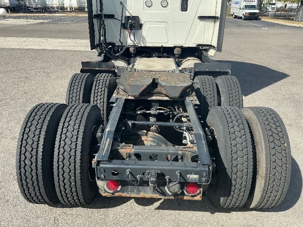 Sleeper Tractor-Heavy Duty Tractors-International-2023-LT625-Jacksonville-FL-662,215\n\t\tmiles-$ 40,500 - Image 6