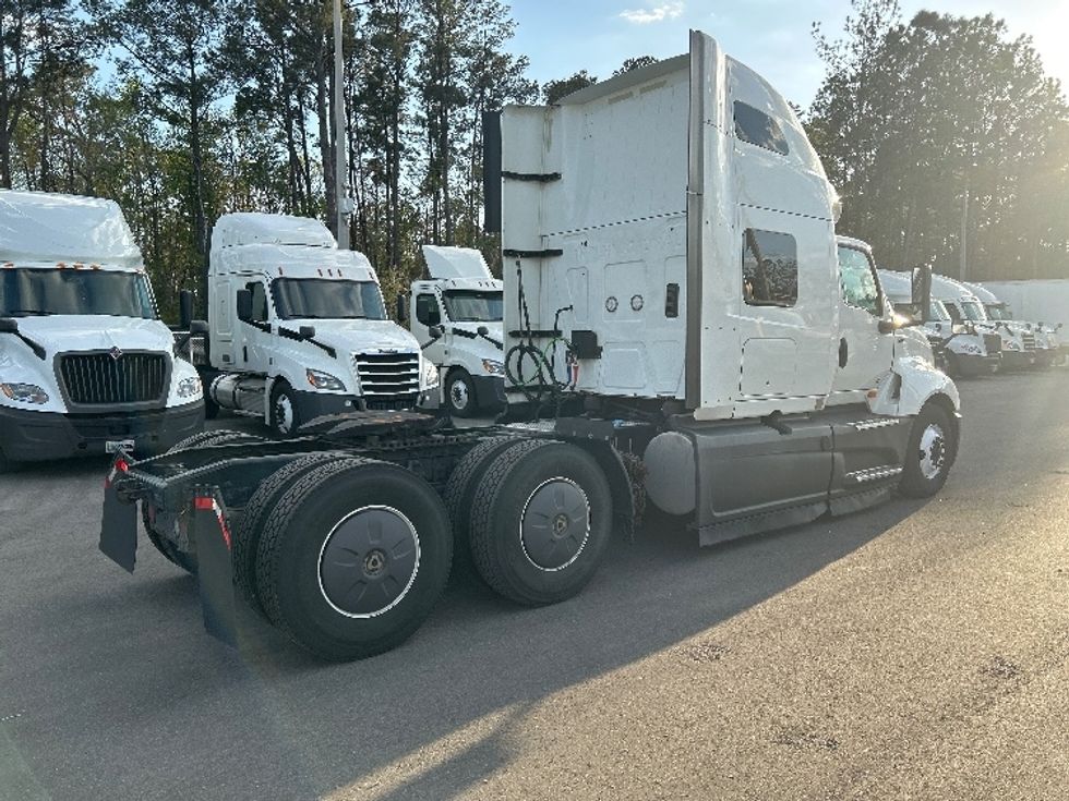 Sleeper Tractor-Heavy Duty Tractors-International-2023-LT625-Jacksonville-FL-684,756\n\t\tmiles-$ 38,250 - Image 7