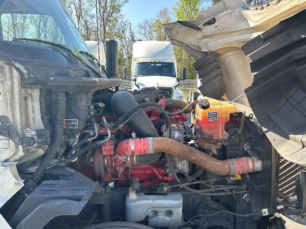 Sleeper Tractor-Heavy Duty Tractors-International-2023-LT625-Jacksonville-FL-692,947\n\t\tmiles-$ 37,500 - Image 20