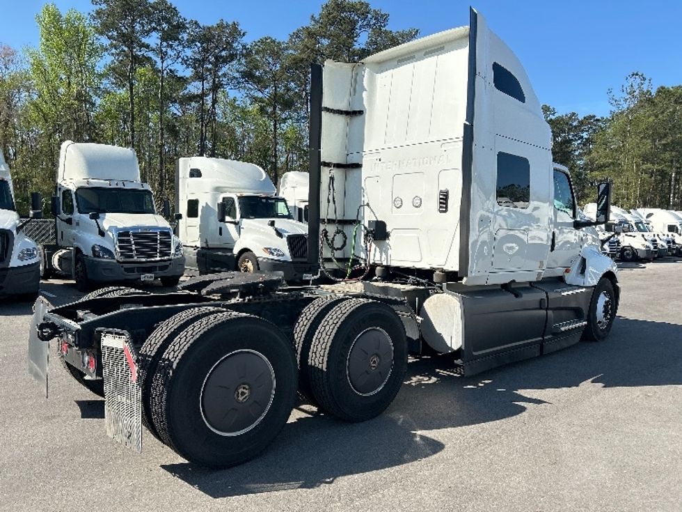 Sleeper Tractor-Heavy Duty Tractors-International-2023-LT625-Jacksonville-FL-692,947\n\t\tmiles-$ 37,500 - Image 7