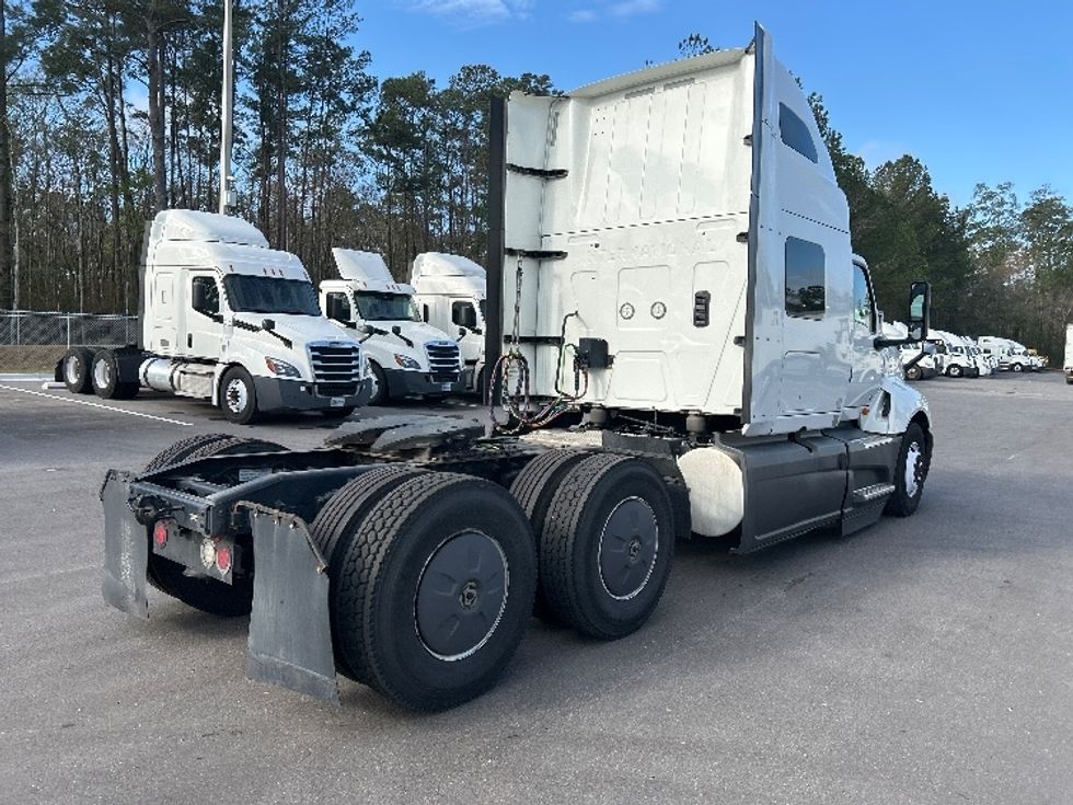 Sleeper Tractor-Heavy Duty Tractors-International-2023-LT625-Jacksonville-FL-693,835\n\t\tmiles-$ 37,500 - Image 7