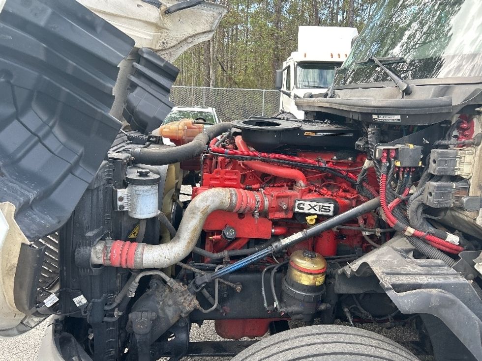 Sleeper Tractor-Heavy Duty Tractors-International-2023-LT625-Jacksonville-FL-723,053\n\t\tmiles-$ 34,750 - Image 21