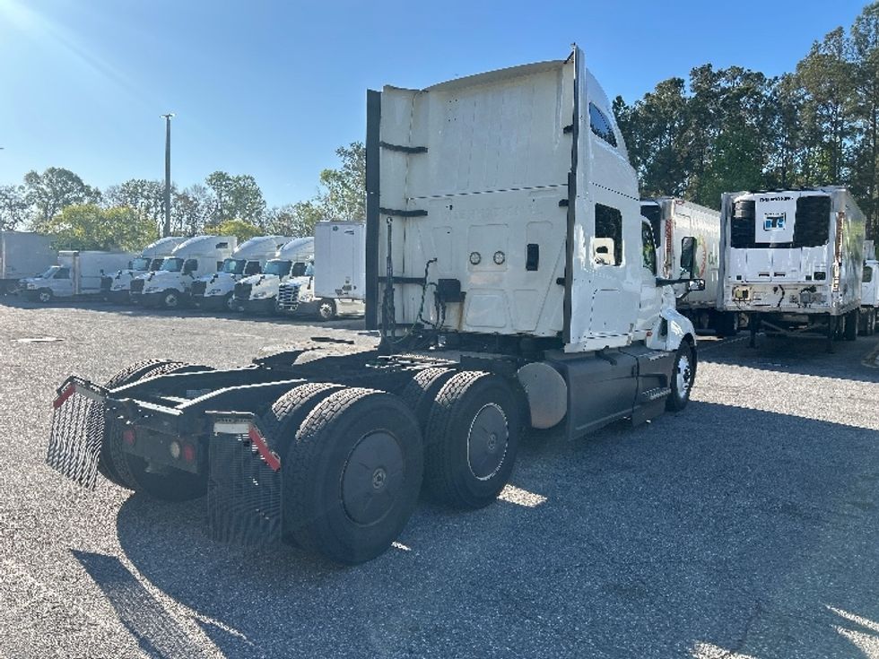 Sleeper Tractor-Heavy Duty Tractors-International-2023-LT625-Jacksonville-FL-723,053\n\t\tmiles-$ 34,750 - Image 7